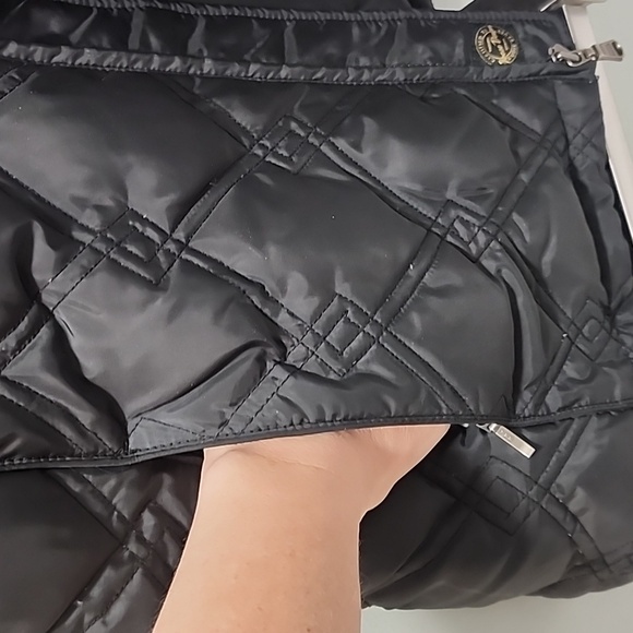 Eddie Bauer Goose Down Vest,  size Medium, Black - Picture 5 of 8